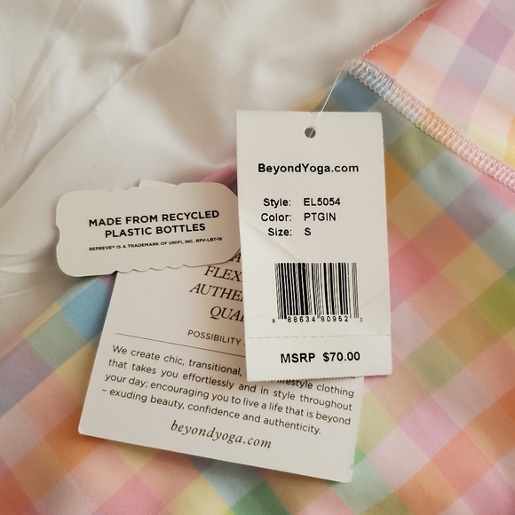 NWT Beyond Yoga Printed High-Waisted Bike Short Small - Picture 8 of 9